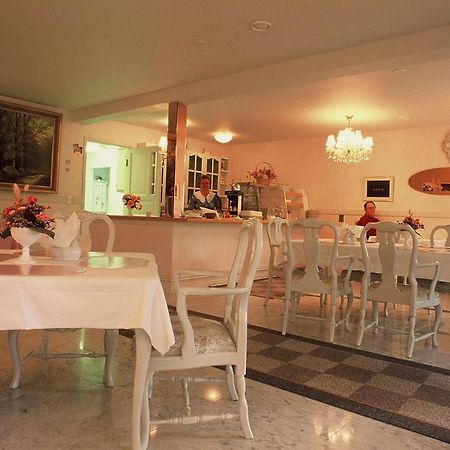 Hotelli Kultainen Joutsen Kuusamo Ngoại thất bức ảnh
