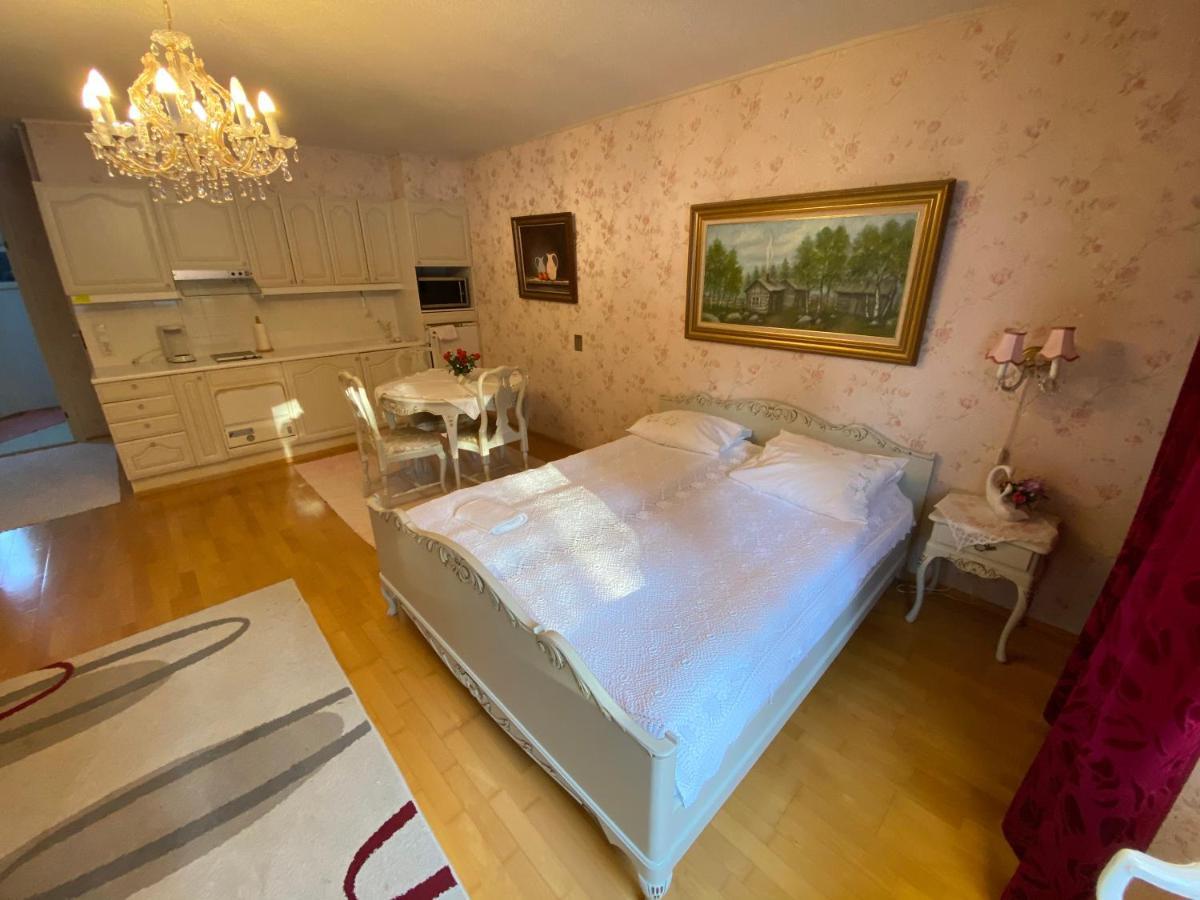 Hotelli Kultainen Joutsen Kuusamo Ngoại thất bức ảnh
